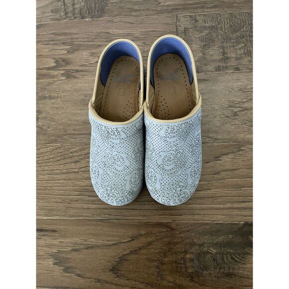 Dansko Suede Clogs Blue Perforated Floral/Rose pattern with‎ Ten trim Size EU 36 - Picture 1 of 5